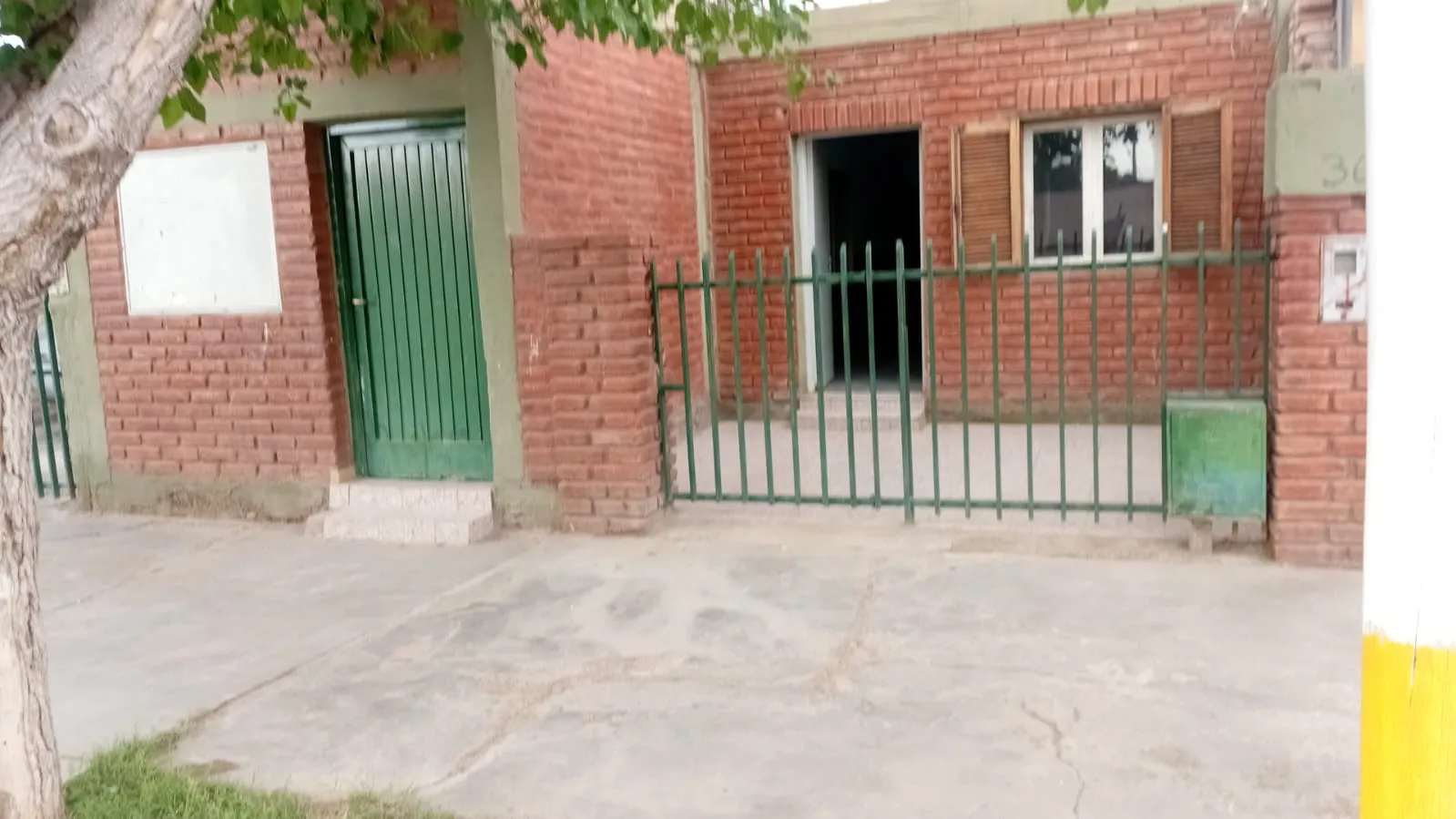 Casa de tres habitaciones en Rawson, foto 1 de 14