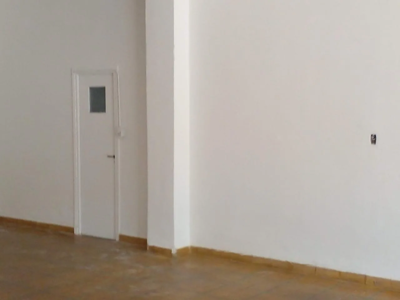 Salón Céntrico Calle Rivadavia 530 Oeste. Capital, foto 4 de 11
