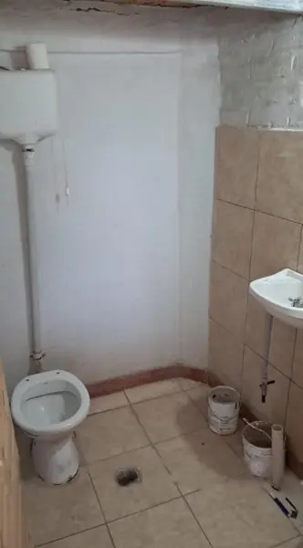 Salón Comercial En Albardon 60m2, foto 4 de 4